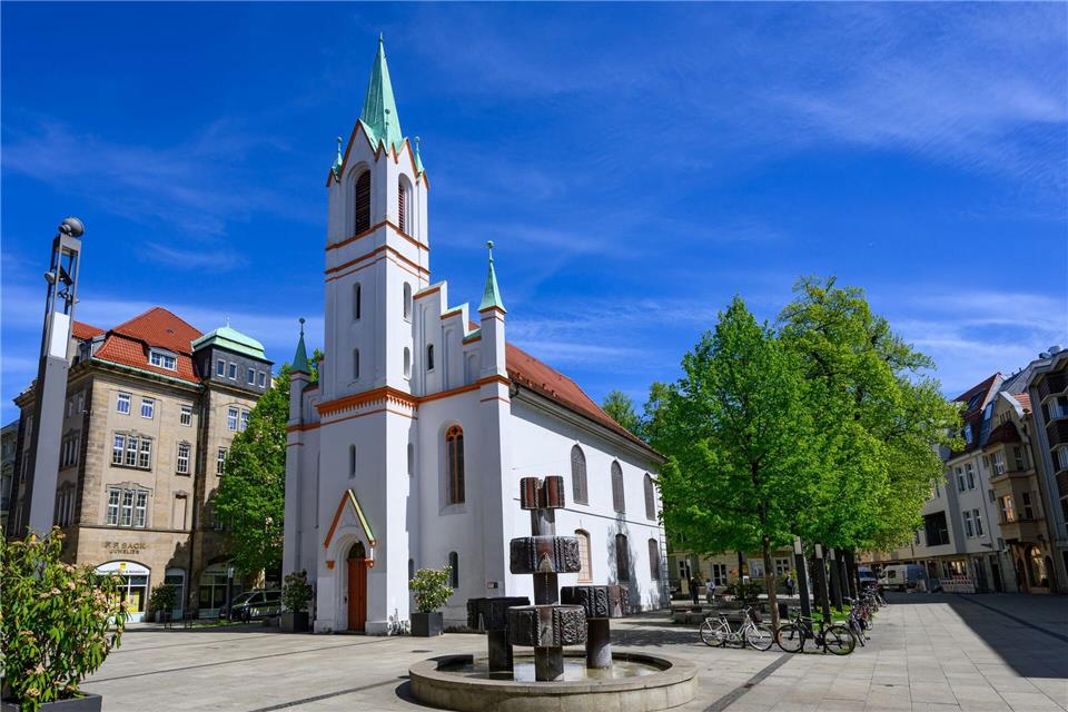 Die Synagoge in der Fußgängerzone von Cottbus wurde 2015 eingeweiht. Patrick Pleul/dpa