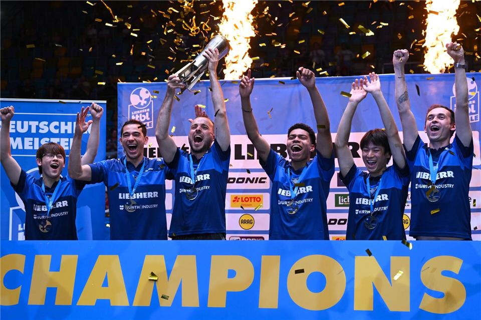 Die TTF Liebherr Ochsenhausen sind Titelverteidiger in der Tischtennis-Bundesliga. (Archivbild)Arne Dedert/dpa