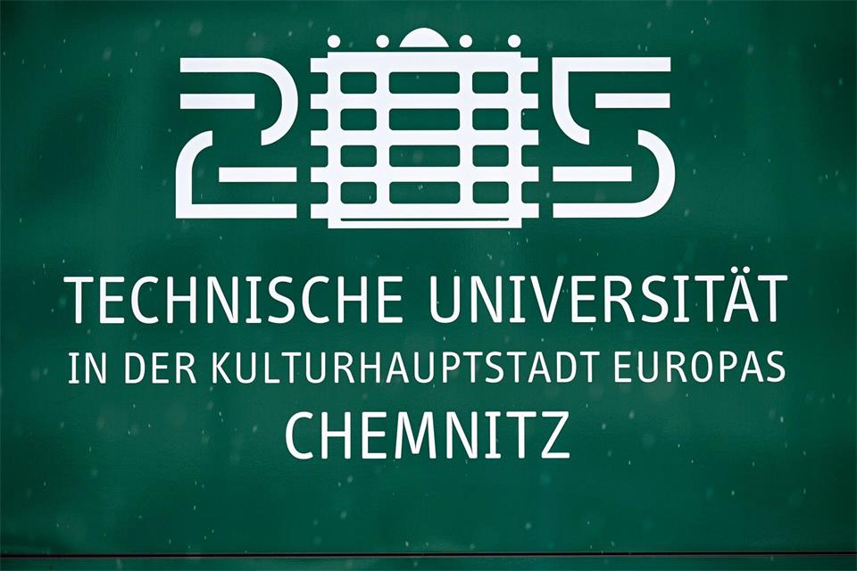 Die TU Chemnitz freut sich über einen Zuwachs an Erstsemestern. (Symbolbild)Hendrik Schmidt/dpa