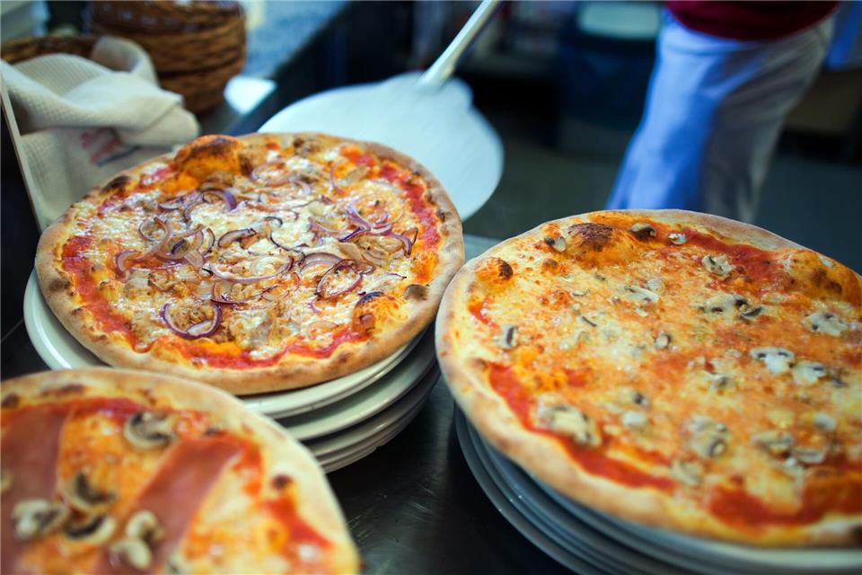 Die Täter griffen selbst in die Kasse. (Symbolbild)Arno Burgi/dpa-Zentralbild/dpa