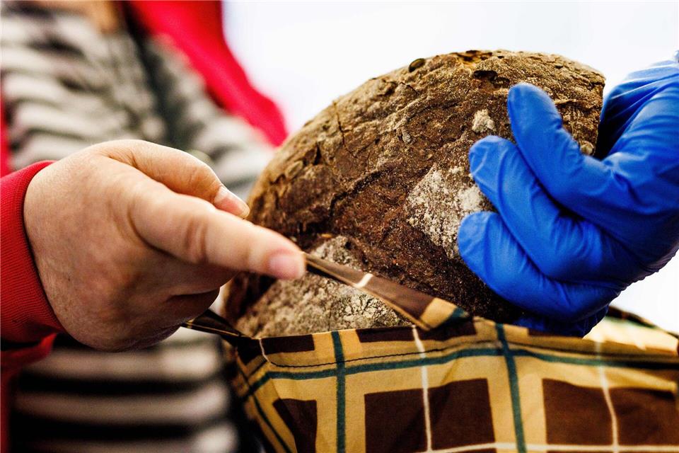 Die Tafeln in Hamburg und Schleswig-Holstein blicken auf ein schwieriges Jahr zurück. (Archivbild)Carsten Koall/dpa