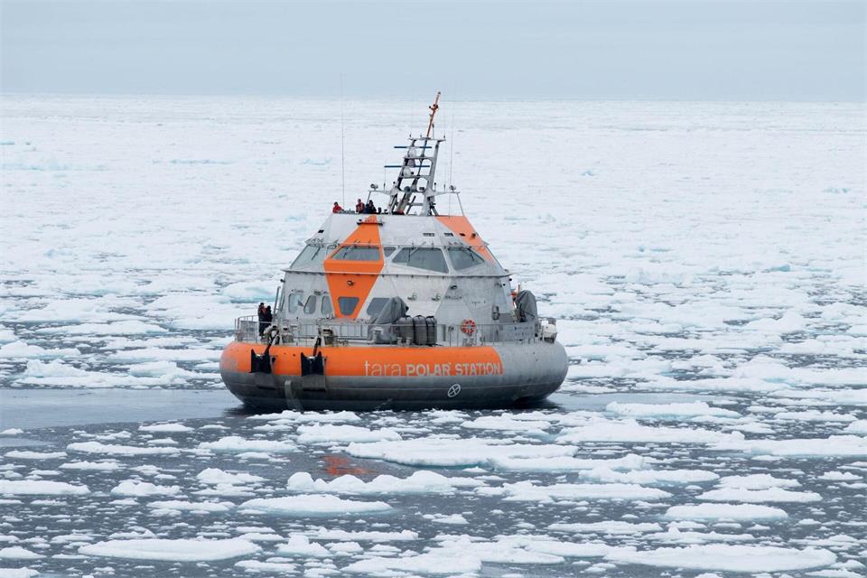 Die „Tara Polar Station“ hat eine ovale Form, um dem Eisdruck standzuhalten. (Handout)Julia Regnery/Alfred-Wegener-Institut/dpa