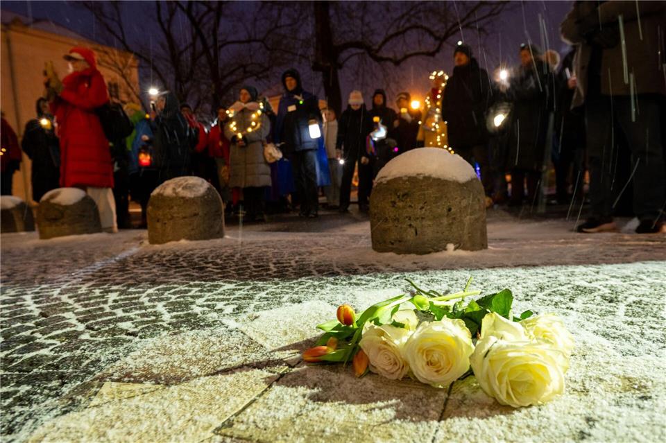 Die Tat, bei der eine Mutter und ihre zweijährige Tochter starben, hatte die Landeshauptstadt erschüttert. (Archivbild)Pia Bayer/dpa