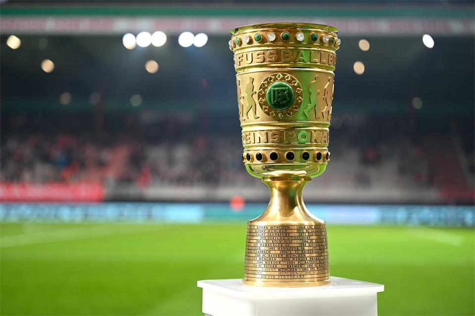 Die Teams aus Rheinland-Pfalz müssen im DFB-Pokal reisen. (Archivbild)Soeren Stache/dpa