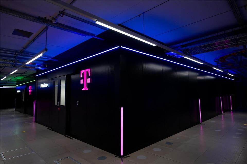 Die Telekom hat ihre KI-Fabrik in München in Betrieb genommen.Sven Hoppe/dpa