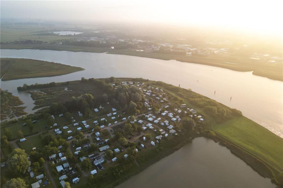 Die Tourismusbranche ist zufrieden mit der Sommersaison. Lars Penning/dpa