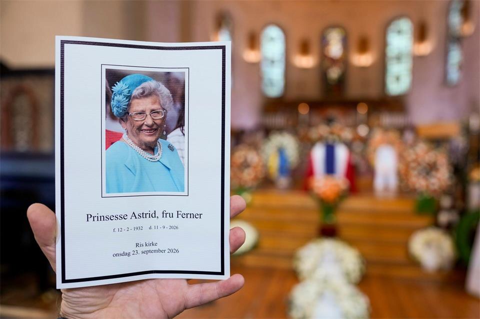 Die Trauerfeier für die ältere Schwester von König Harald V. fand in ihrer lokalen Kirche statt. Ole Berg-Rusten/NTB pool/dpa