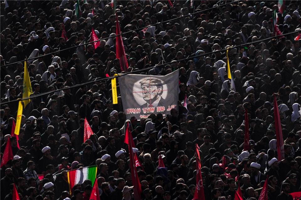 Die Trauerfeiern dauern mehrere Tage (Archivbild). Altaf Qadri/AP/dpa