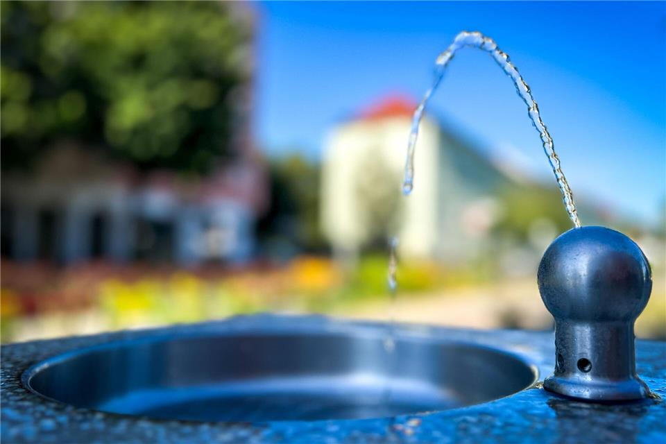 Die Trinkwasserversorgung in Berlin ist trotz Hitze sicher. (Archivbild)Soeren Stache/dpa
