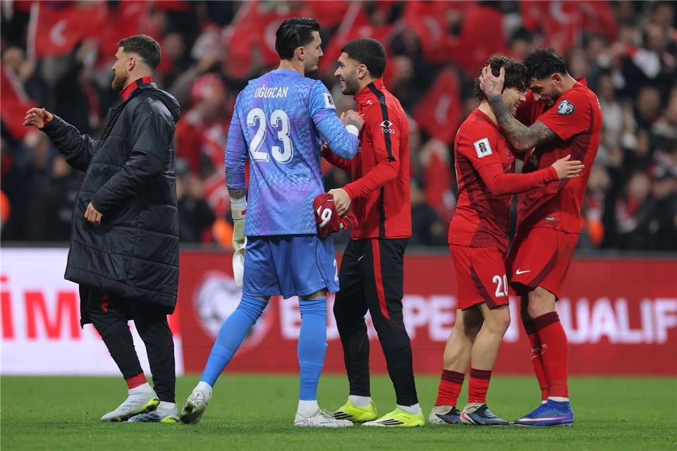 Die Türkei machte mit dem Sieg gegen Rumänien einen Schritt Richtung WM-Teilnahme.Uncredited/AP/dpa