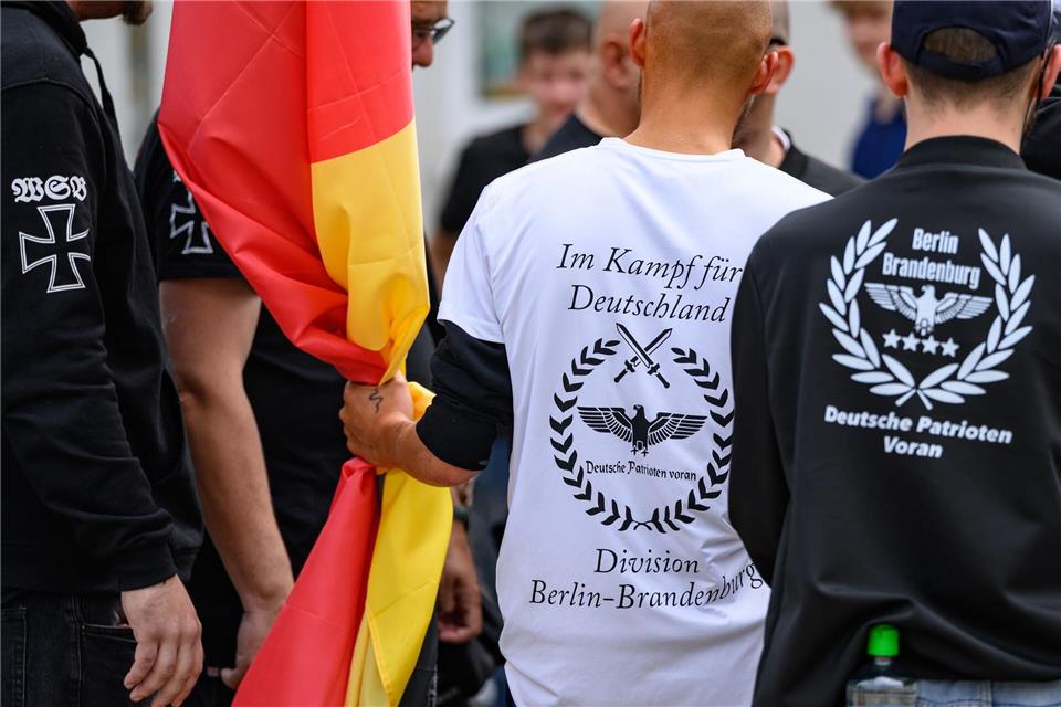 Die Türkische Gemeinde in Deutschland (TGD) fragt angesichts von rechter Gewalt und mit Blick auf die Landtagswahlen im Herbst: Wer kümmert sich um unsere Sicherheit? (Symbolbild)Patrick Pleul/dpa