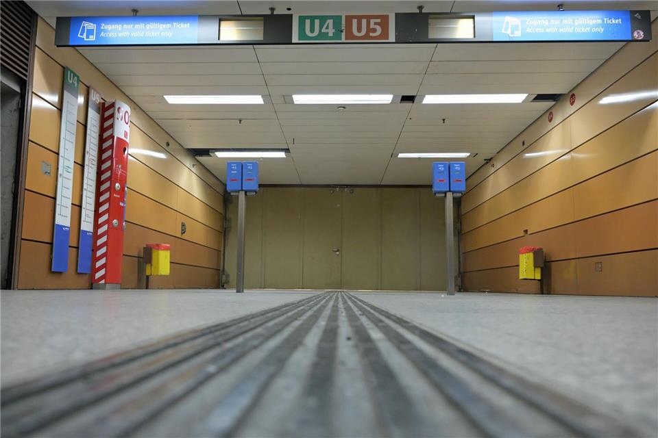 Die U-Bahnen in der Landeshauptstadt fuhren überhaupt nicht.Malin Wunderlich/dpa