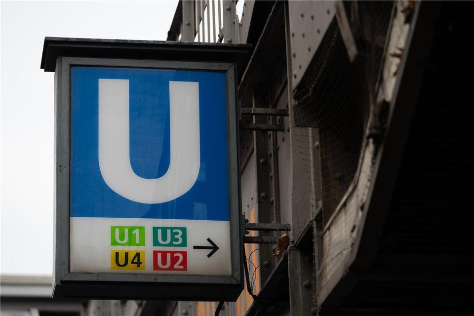 Die U3 fährt noch nicht wieder auf der kompletten Strecke. (Archivbild) Markus Lenhardt/dpa