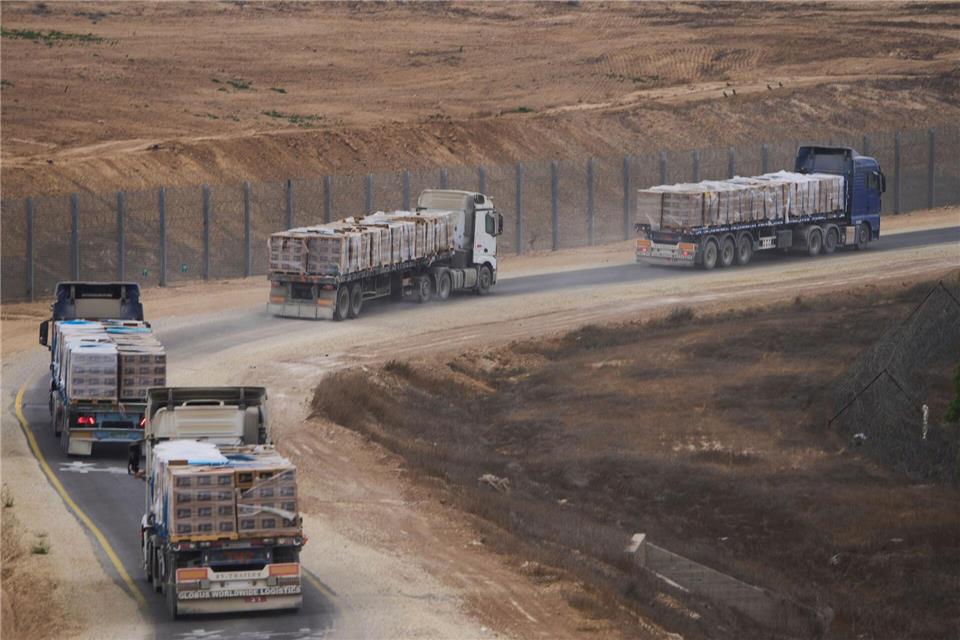 170.000 Tonnen UN-Hilfsgüter warten auf Einlass nach Gaza Die UN können kurzfristig 170.000 Tonnen Hilfsgüter in den Gazastreifen liefern. (Archivbild)Ariel Schalit/AP/dpa