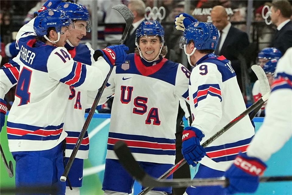 Die US-Boys hatten keine Mühe mit Deutschland-Bezwinger Slowakei.Hassan Ammar/AP/dpa