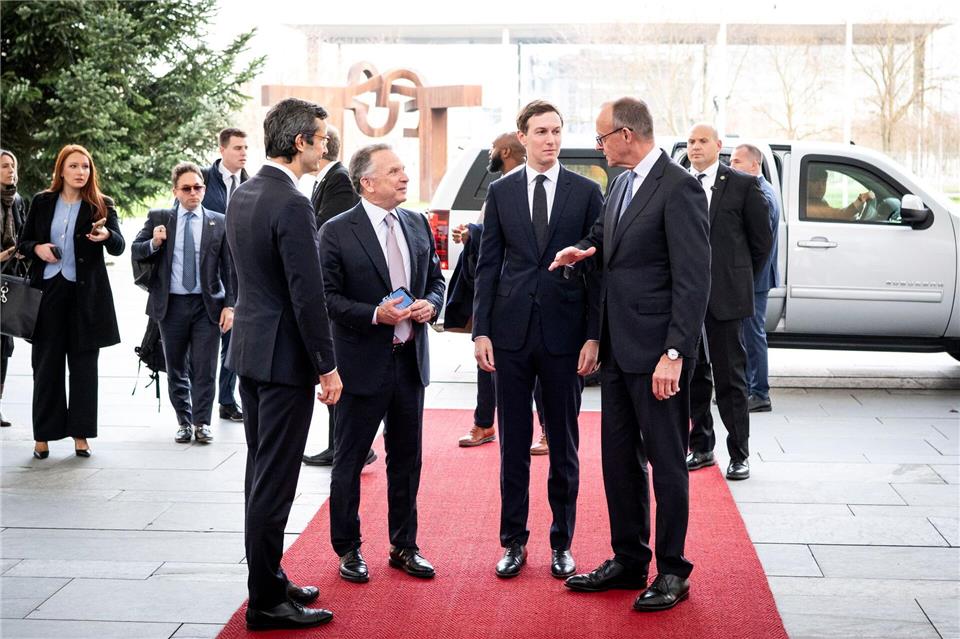 Die US-Delegation traf am Vormittag in einem Berliner Hotel ein. Später ging es dann zum Kanzleramt. Guido Bergmann/Presse- und Informationsamt der Bundesregierung