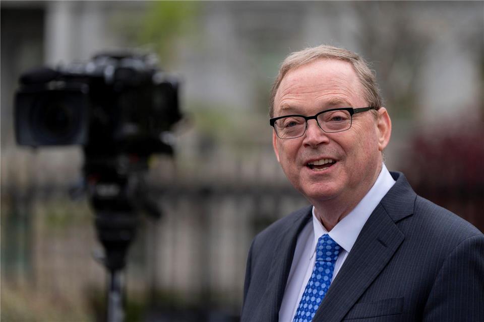 Die USA nähmen sofort wieder Handelsgespräche mit Kanada auf - bestätigt Trumps Wirtschaftsberater Kevin Hassett auf Nachfrage. (Archivbild)Alex Brandon/AP/dpa