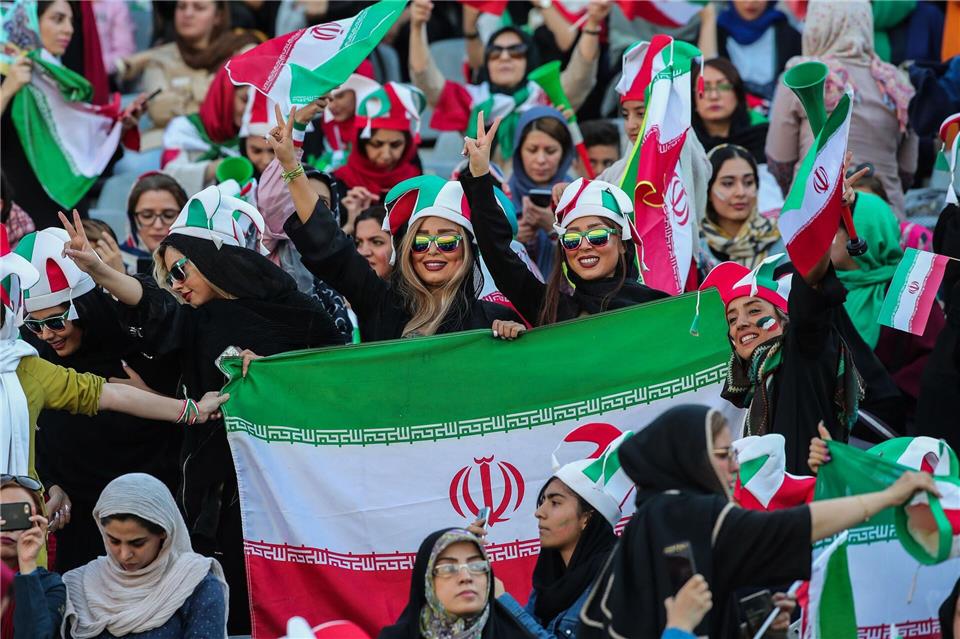 Die USA sollen die Einreise einer Delegation des iranischen Fußballverbands zur WM-Auslosung verweigert haben. (Archivbild)Saeid Zareian/dpa