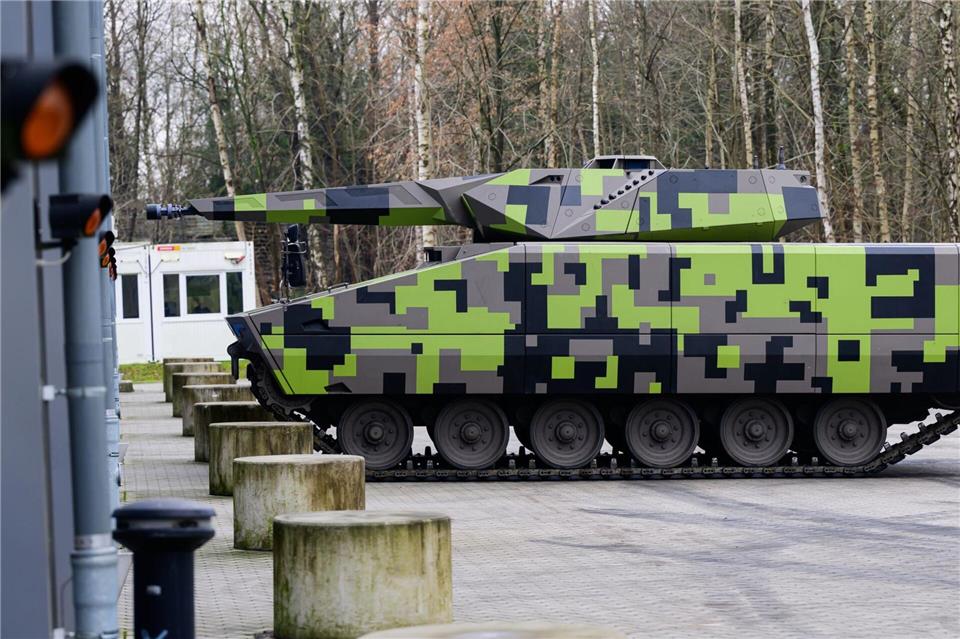 Die Ukraine erhält fünf Schützenpanzer vom Typ Lynx. (Archivbild)Philipp Schulze/dpa