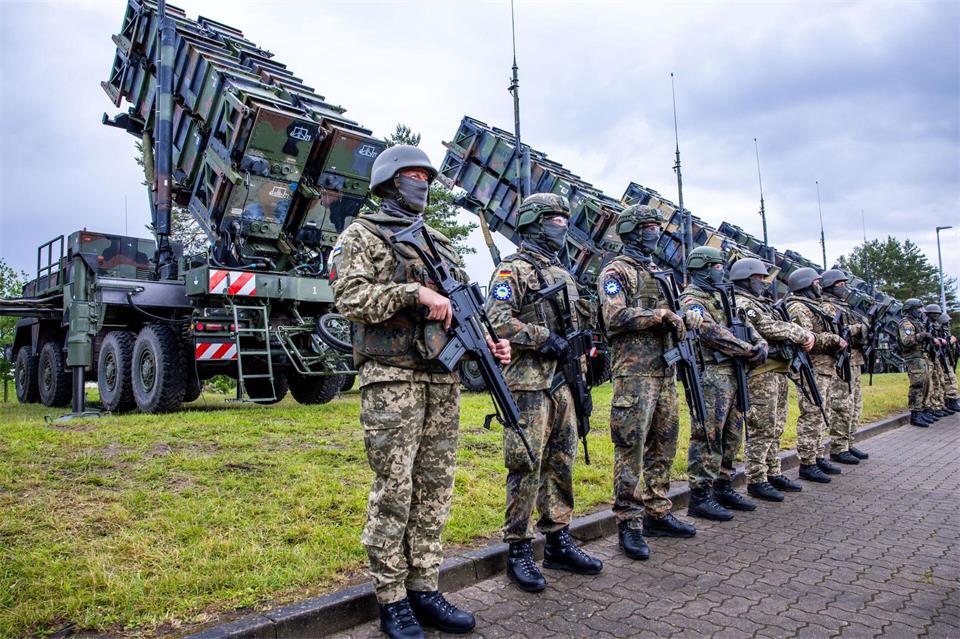 Die Ukraine erhält weitere Unterstützung von der EU. (Archivbild)Jens Büttner/dpa
