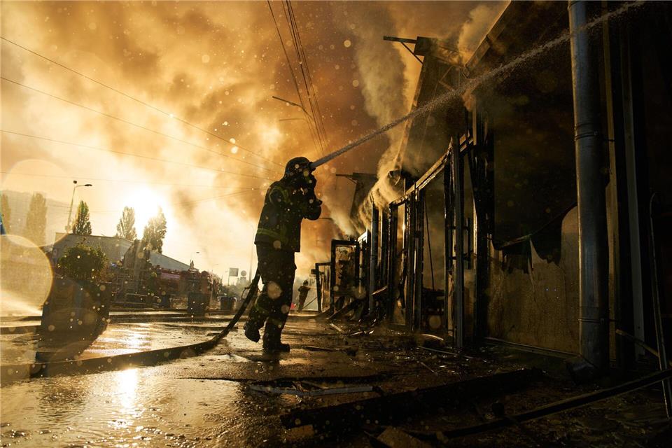 Die Ukraine meldet nach den neuen russischen Angriffen mit ballistischen Raketen zahlreiche Opfer.Francisco Seco/AP/dpa
