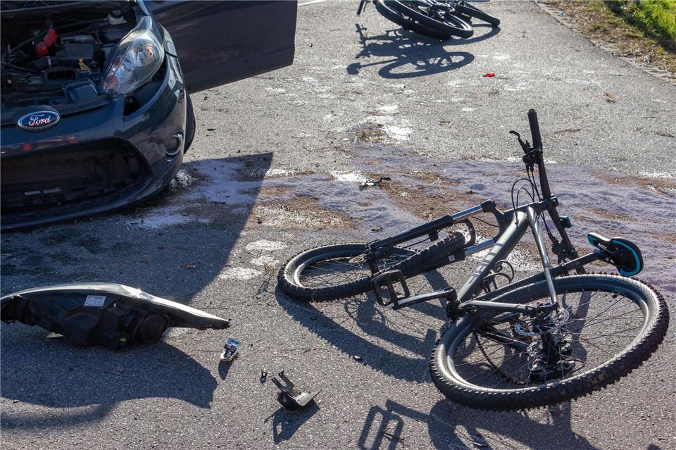 Die Unfälle mit Radfahrern nahmen 2025 zu, doch es kamen weniger Opfer ums Leben. (Symbolbild).Wisberger/EinsatzReport24/dpa