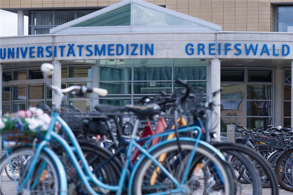Die Universitätsmedizin Greifswald und das Klinikum Karlsburg dürfen fusionieren. (Archivfoto)Stefan Sauer/dpa