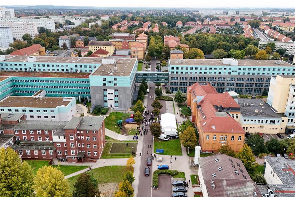 Die Universitätsmedizin Magdeburg hat das Magdeburger Zentrum für Zell- und Immuntherapien gegründet. (Archivbild)Peter Gercke/dpa-Zentralbild/dpa