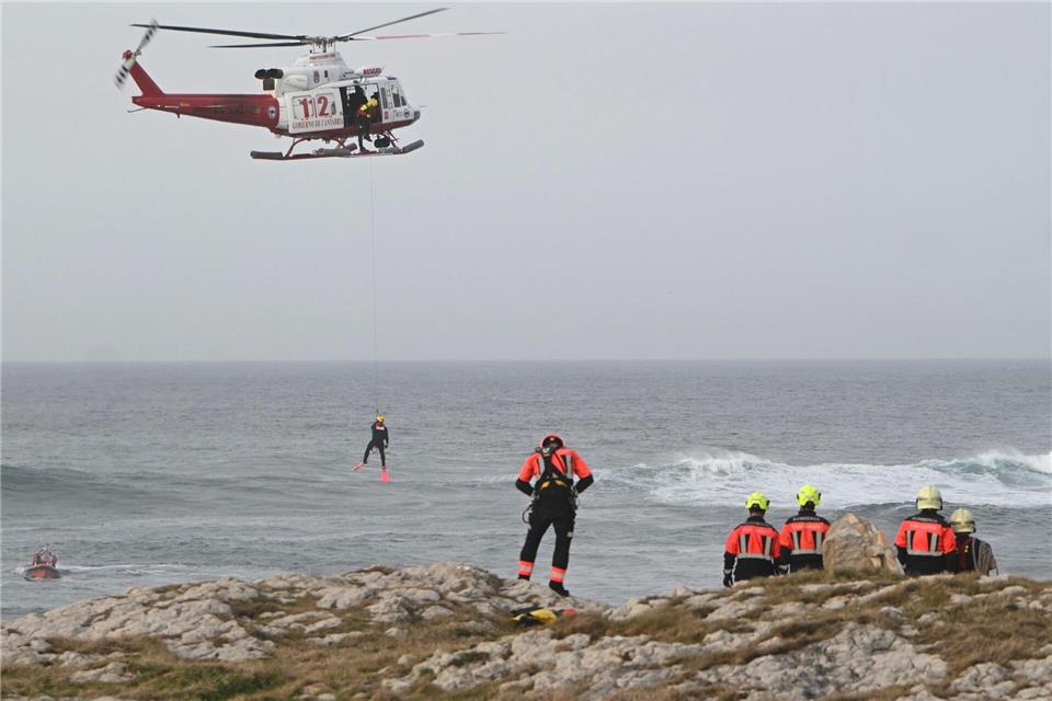 Die Ursache des Unglücks blieb zunächst unbekannt.Nacho Cubero/EUROPA PRESS/dpa