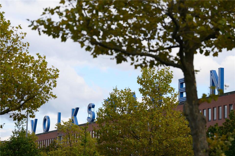 Die VW-Krise trifft auch das Komponentenwerk Kassel-Baunatal. Swen Pförtner/dpa