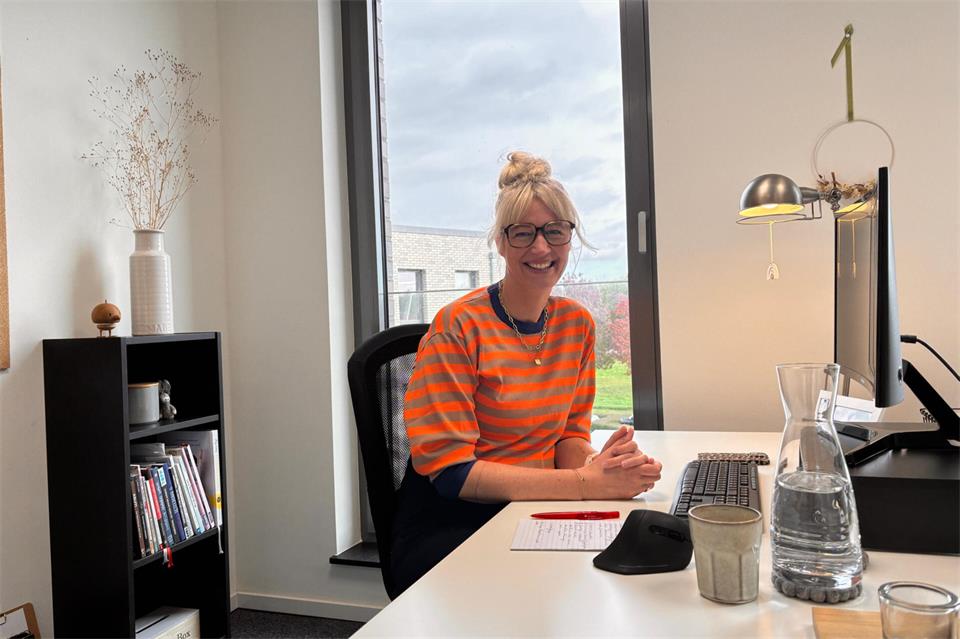 Die Velenerin Annegret Rappers hat ihre Firma neu aufgestellt und arbeitet jetzt von einem Co-Working-Space am Campus in Gescher aus.