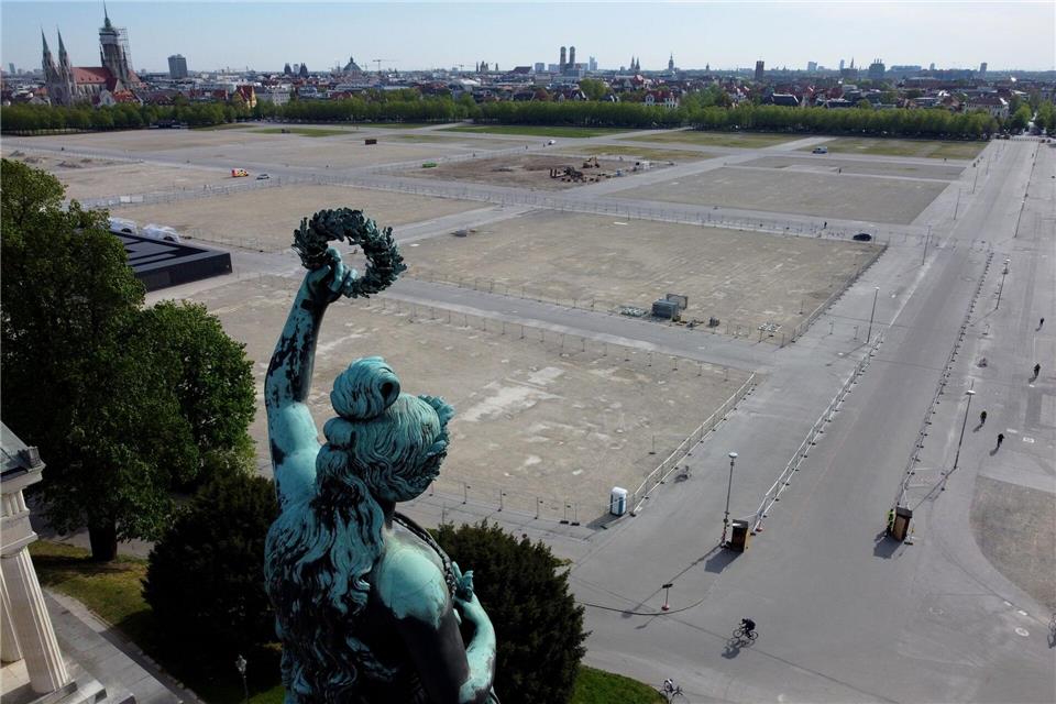 Die Veranstalter haben den Behörden eine Großdemonstration auf der Theresienwiese angezeigt.Peter Kneffel/dpa