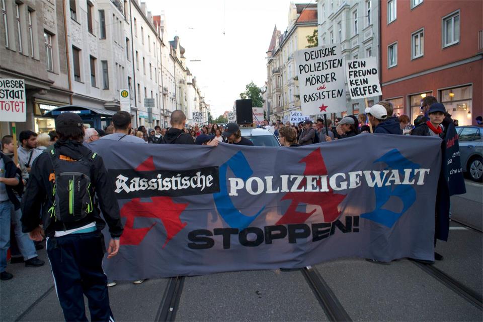 Die Veranstaltung verlief laut Polizei friedlich. A9999/Michael Faulhaber/dpa