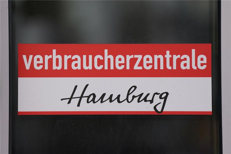 Die Verbraucherschützer sehen Hinweise für eine versteckte Preiserhöhung bei Ritter Sport. (Archivbild)Marcus Brandt/dpa