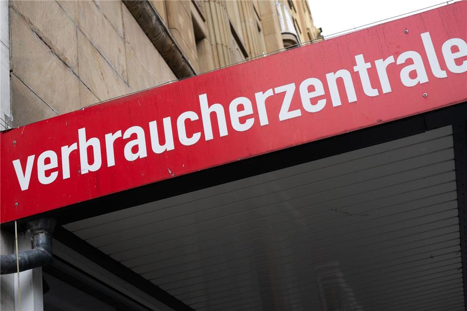 Die Verbraucherzentrale verzeichnete 2025 etwas mehr Anfragen von Verbrauchern als 2024. (Symbolbild)Boris Roessler/dpa