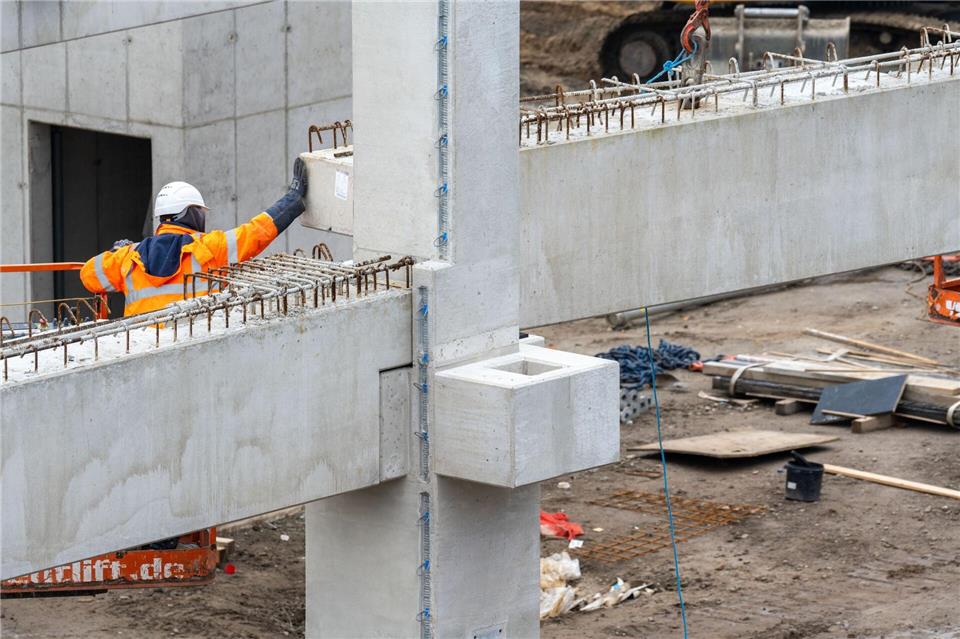 Die Vergabe öffentlicher Aufträge ist jetzt deutlich einfacher. (Symbolbild)Stefan Sauer/dpa/ZB