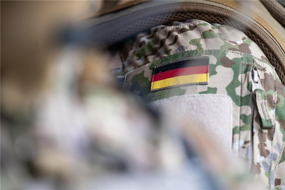 Die Vergewaltigungen sollen sich in Deutschland und der Schweiz ereignet haben. (Symbolbild)Marijan Murat/dpa