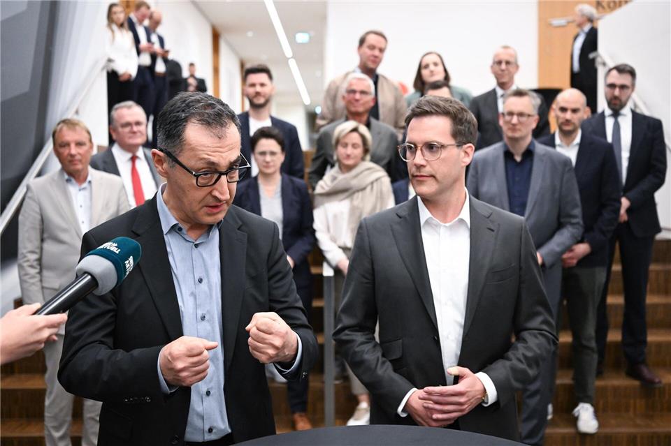Die Verhandler tagten bis spät in den Abend.Bernd Weißbrod/dpa