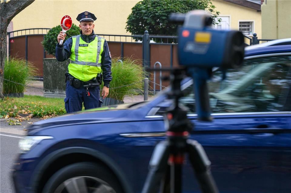 Die Verkehrssicherheit auf dem Schulweg bleibt ein wichtiges Thema für die Polizei und die Verkehrswacht.Patrick Pleul/dpa