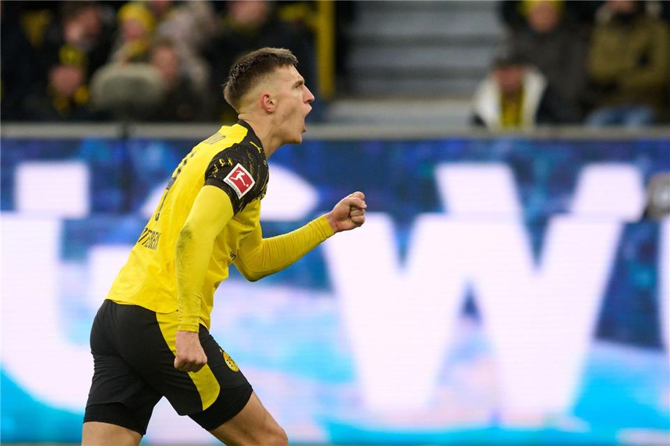 Die Vertragsgespräche des BVB mit Nico Schlotterbeck sorgen für Gesprächsstoff Bernd Thissen/dpa