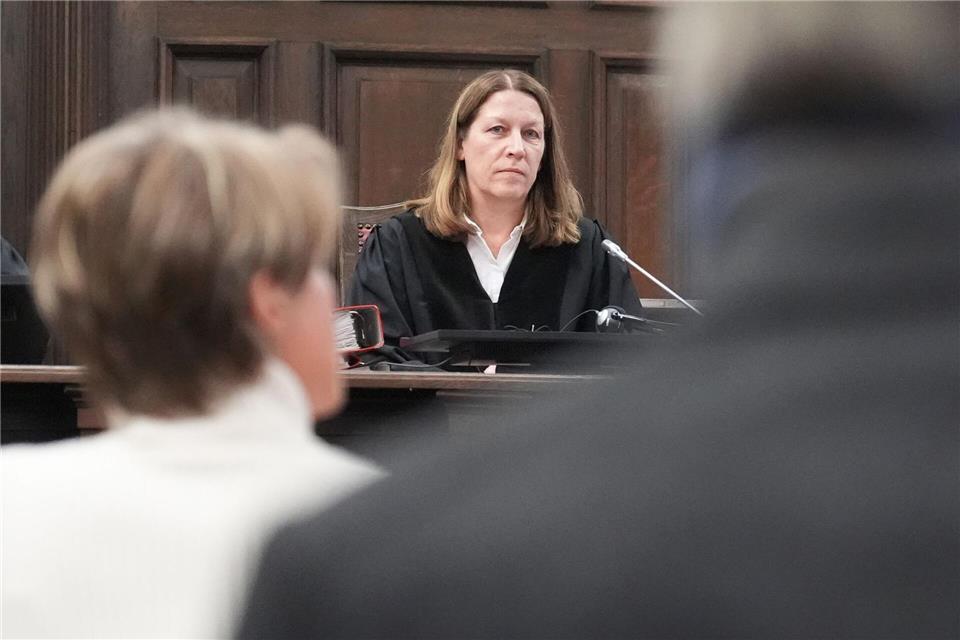 Die Vorsitzende Richterin Isabel Hildebrandt hatte den Block-Prozess auf Drängen der Verteidigung für drei Wochen unterbrochen. (Archivbild)Marcus Brandt/dpa-Pool/dpa