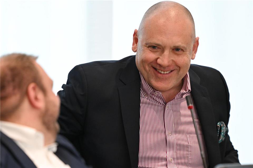 „Die Wähler in Ludwigshafen und alle jene, die auf grundsätzlichen Wandel hoffen und ihn mit der Wahl der AfD verbunden haben, sind heute um ihre Stimme betrogen worden“, sagte Joachim Paul nach der Ablehnung seiner Kandidatur. (Archivfoto) Arne Dedert/dpa