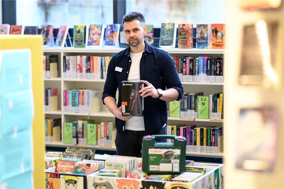 Die Wärmebildkamera gehört zu den beliebten Leihobjekten in der „Bibliothek der Dinge“ in Achim. Izabela Mittwollen/dpa