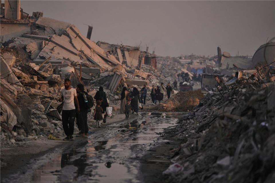 Die Waffenruhe zwischen Israel und der Terrororganisation Hamas bleibt fragil. (Archivbild)Jehad Alshrafi/AP/dpa