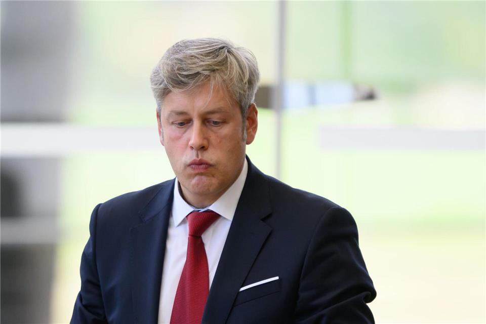 Sachsen hat neuen Landtag - Alexander Dierks ist Präsident  Die Wahl von Albrecht Pallas zum 4. Landtagsvizepräsidenten gelang erst im dritten Wahlgang.Robert Michael/dpa