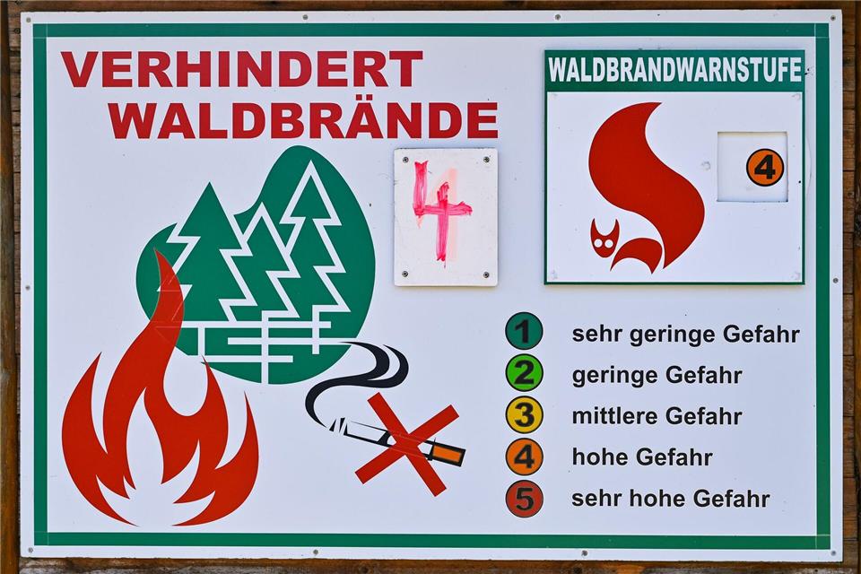 Die Waldbrandgefahr stieg zuletzt an. (Symbolfoto)Patrick Pleul/dpa-Zentralbild/dpa