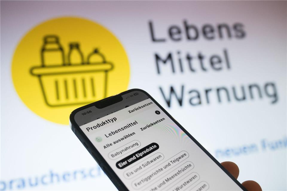 Die Website Lebensmittelwarnung.de informiert derzeit über ein möglicherweise krank machendes Wurstprodukt. (Archivbild)picture alliance/dpa