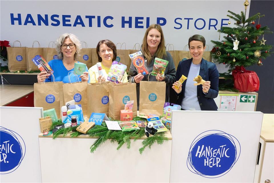 Die Weihnachtsaktion von Hanseatic Help soll Menschen mit geringem Einkommen Freude schenken.Georg Wendt/dpa