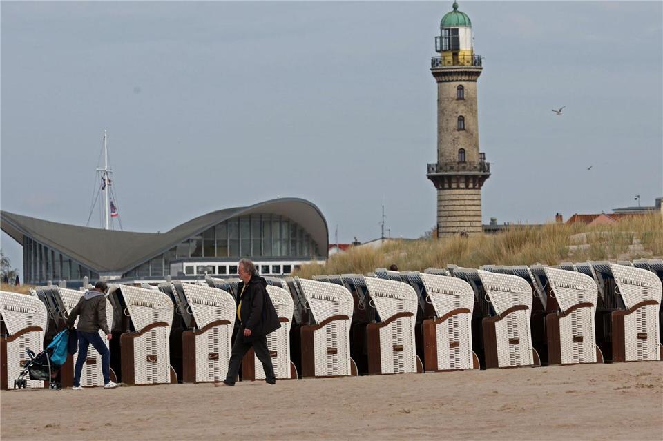 Die Woche startet mit wechselhaftem Wetter in Norddeutschland. (Symbolbild)Bernd Wüstneck/dpa