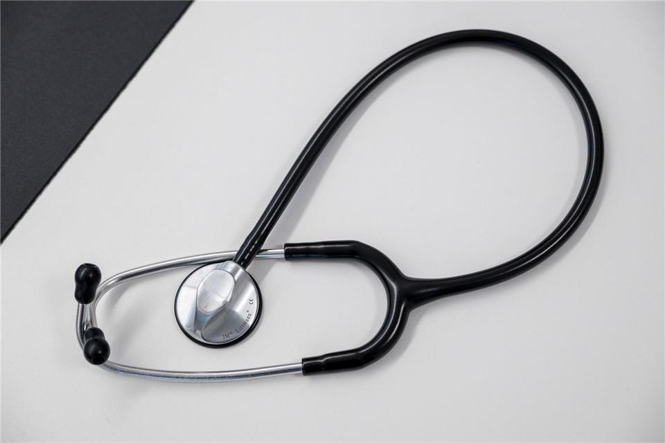 Die Zahl der Ärzte in Sachsen-Anhalt steigt, auch die der ausländischen Mediziner. (Symbolbild)Daniel Vogl/dpa